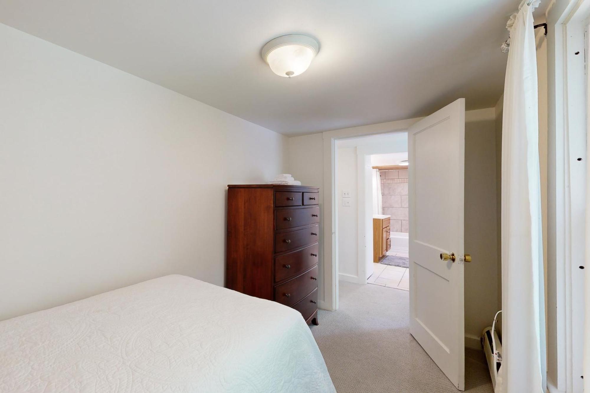Vermont Farm Proctorsville Room photo